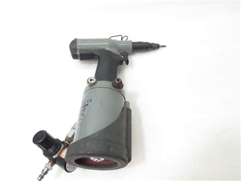 Bollhoff P2007 Hydropneumatic Setting Rivet Tool