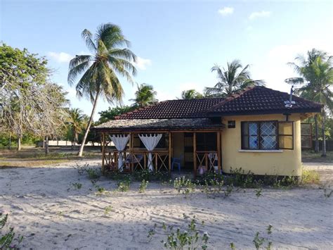 Beachfront Cottage Kigamboni Contacts, Location and Reviews - Luisguide