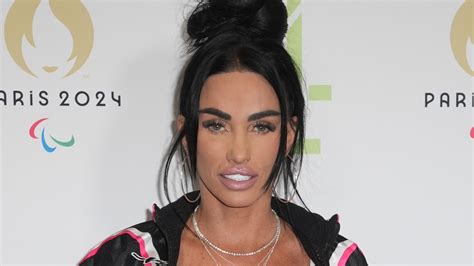 Katie Price Reveals Shell Be Arrested At The Airport As She Returns To Uk And Begs For