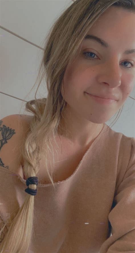 TikTok Instagram Sparkling Sprite Nude Photo 10