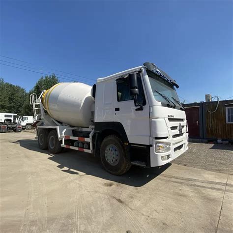 Howo Cement Mixer Truck 2017 ZNK MOTORS