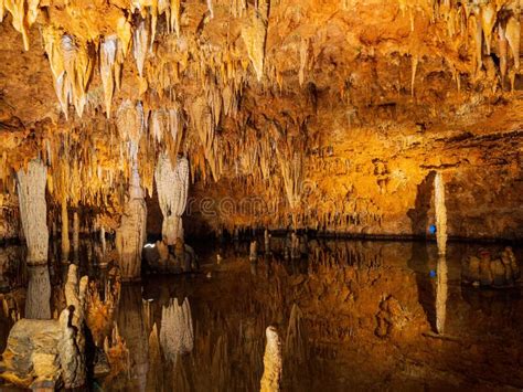 Interior View Of The Meramec Caverns Stock Image Image Of Natural