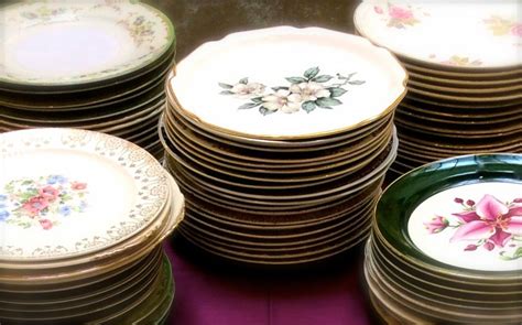 elegant plates buffet – Southern Vintage Table