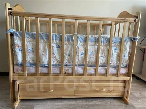 Кроватка детская, б/у, в наличии. Цена: 2 500₽ во Владивостоке