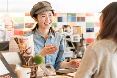 【完全版】販売業で役に立つ接客英語フレーズ45選【飲食 ホテル アパレル カフェ】 English Times