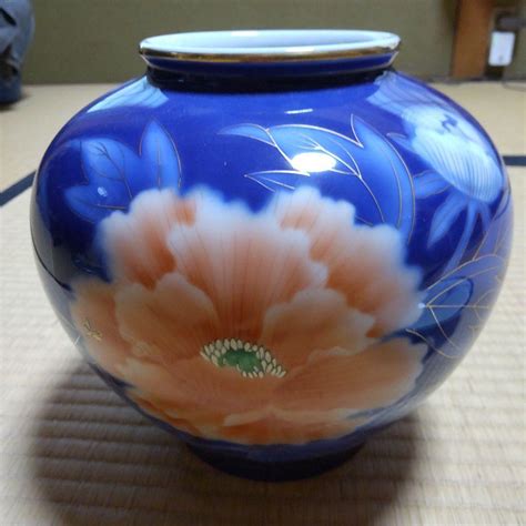 Arita Porcelain Fukagawa Porcelain Vase Koransha Ezara Contino