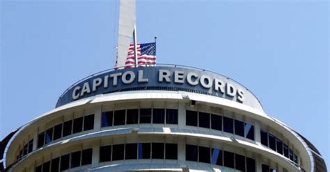 Contest Winner Gets Private Tour Of Capitol Records Building Cbs Los