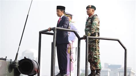 Hut Ke Tni Jokowi Sebut Modernisasi Alutsista Penting Tapi