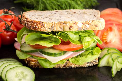 Sanduíche natural saiba como comer bem e saudável Vitao