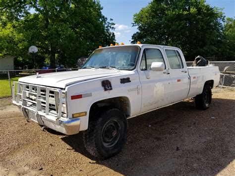 No1702 1988 Chevrolet 4x4 CC