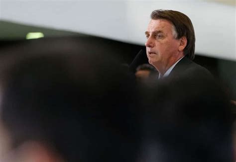 Bolsonaro Fugiu Para Os Eua E Levou R Mil Enquanto A Ulava O Golpe