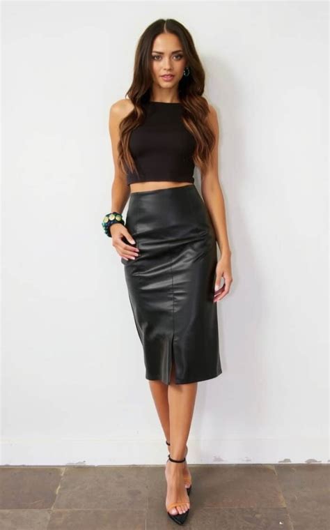 15 Fabulous Leather Skirt Outfit Ideas To Rock Your Style Topgurl