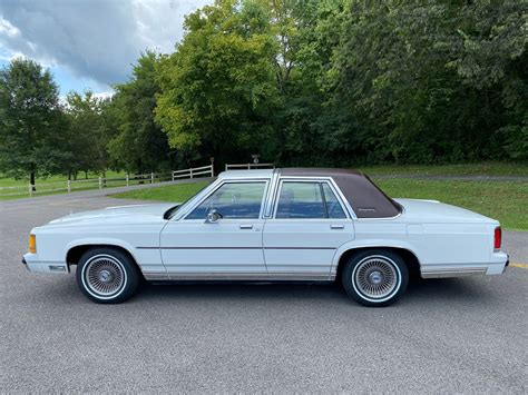 1989 Ford Ltd