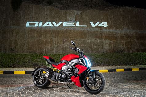 La Ducati Diavel V4 Et Son Style Distinctif Ont Connu Un Succès