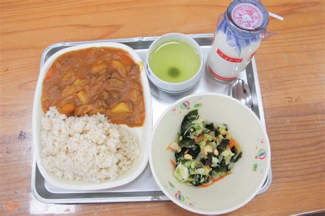 Japanese School Lunch: Why it's Awesome and One Reason it's Not (with photos)