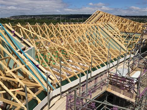 Tra Pasquill Supply Roof Trusses For A Persimmon Homes Development