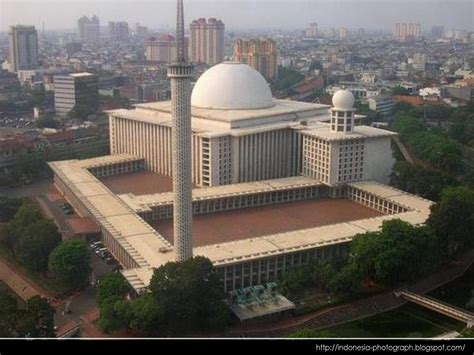 Photograph Galery of Indonesia: Istiqlal Mosque Jakarta