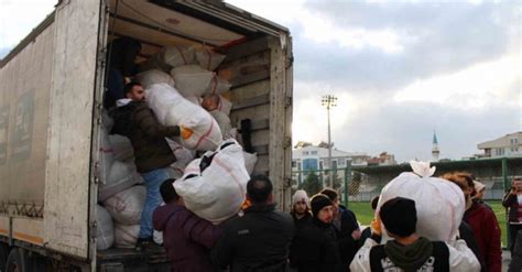 Aydın depremzedeler için seferber oldu yardım tırları yola çıktı