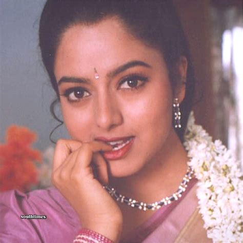 Biography And Tamil Video Songs Of Indian Actress Soundarya Enjoy F