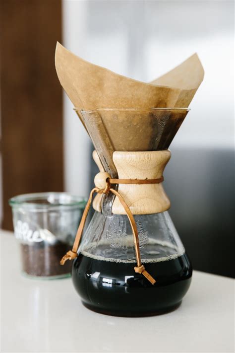 Brewing Coffee In Your Chemex Coffee Maker Is Easy Here S Step By Step