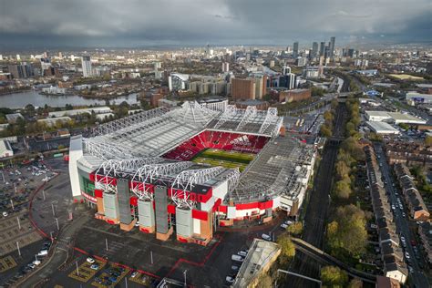 Manchester Uniteds Billion Price Tag May Set Landmark For Football