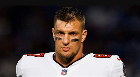 Rob Gronkowski Body Measurements, Height, Weight, Shoe Size