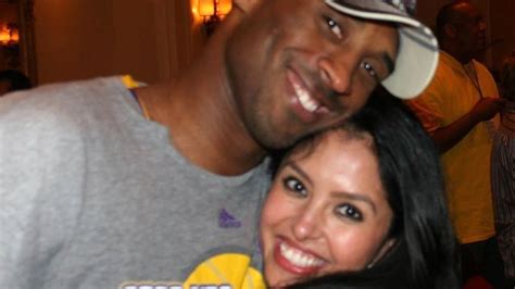 Vanessa Bryant Pays Tribute To Kobe On His 44th Birthday Youtube