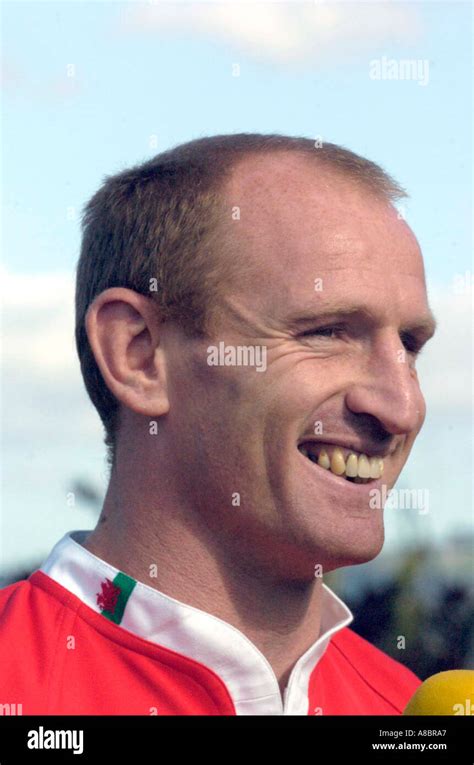 Gareth thomas wales hi-res stock photography and images - Alamy