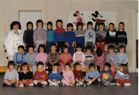 Photo De Classe Ecole Maternelle De 1984 Ecole Saint Yves Notre Dame