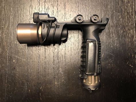 Police Trade In Surefire M900 Weapon Light Screw Style Mount