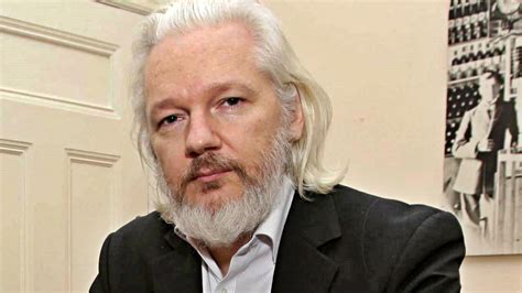 Assange patteggia con giustizia Usa è libero si presenterà in