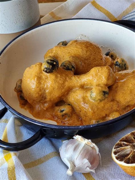 Muslos De Pollo Con Tomates Secos Y Aceitunas Un Guiso Fácil Y Rápido