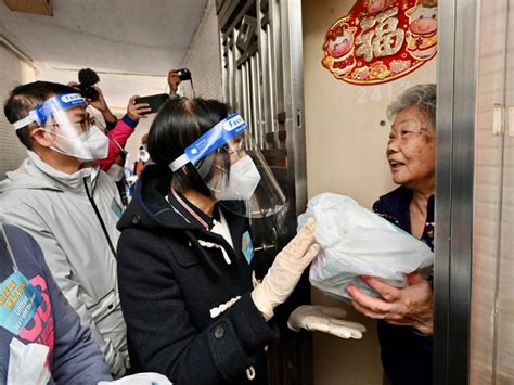 香港重症及死亡个案回落 中医抗疫受欢迎丨香港一日