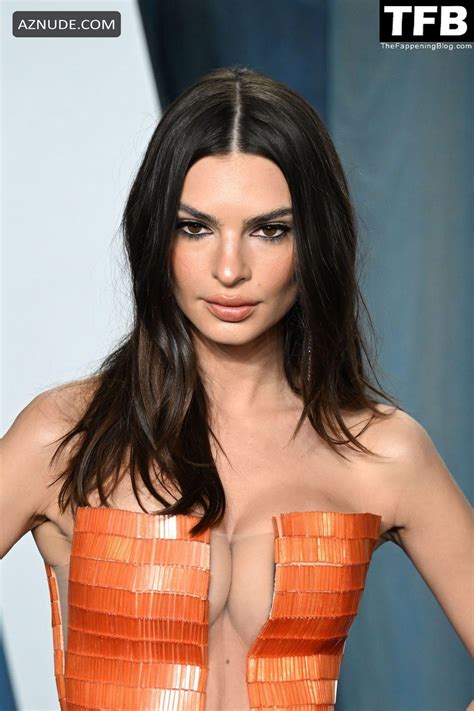 Emily Ratajkowski Sexy Seen Flaunting Her Hot Tits Vanity Fair Oscar Party In Beverly Hills AZNude