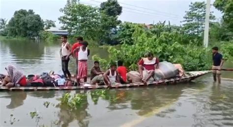 Assam Flood असम में बाढ़ की स्थिति में सुधार लाखों लोग अब भी प्रभावित