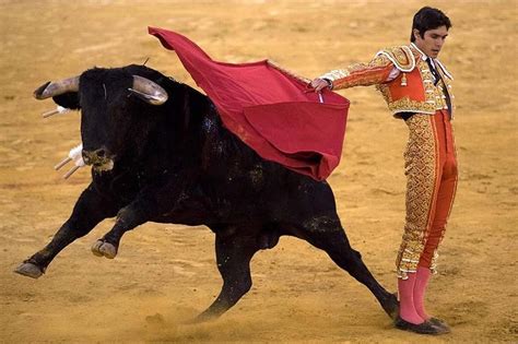 Leia Sobre As Tradições Da Espanha Cultura Da Espanha Espanha Impressionante