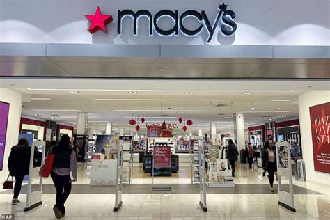 Here Are The Major Retailers Closing Us Stores In 2024