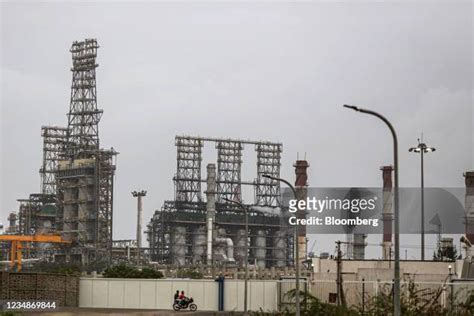 Jamnagar Refinery Photos And Premium High Res Pictures Getty Images