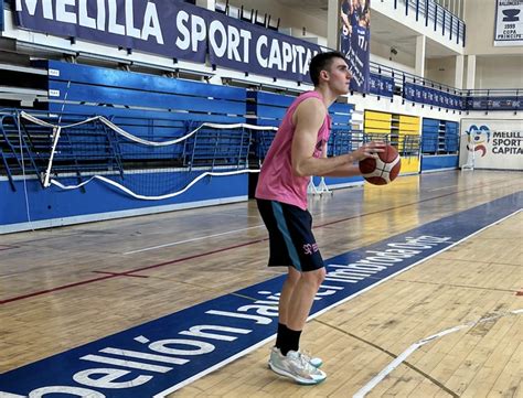 Primer Entrenamiento Del Club Melilla Baloncesto En 2023 Club Melilla