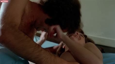 Naked Véronique Béliveau in Parlez nous d amour