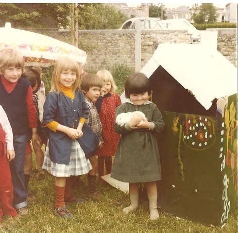 Photo De Classe Petite Ou Moyenne Section De Ecole Maternelle