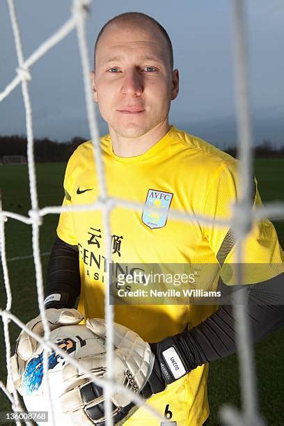 26 Brad Guzan Aston Villa Photo Shoot Stock Photos, High-Res Pictures ...