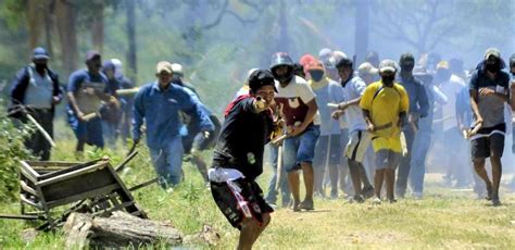 Primer Aprehendido En La Recuperaci N De Predios Avasallados En Santa Cruz