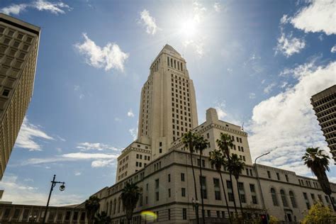 Taking A Closer Look At La City Hall Los Angeles Attractions City