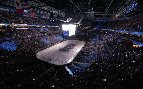 LOOK: Lightning fans pack arena for Game 6 watch party - CBSSports.com