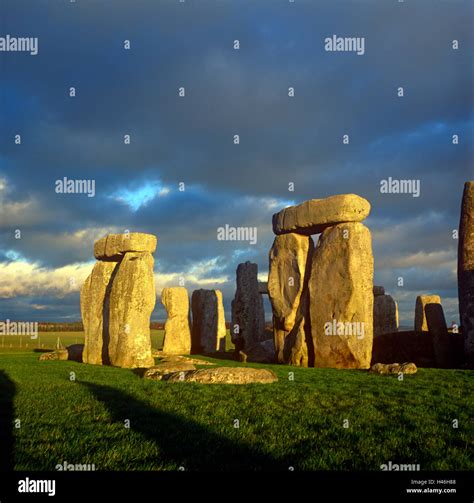 Stonehenge Wilkshire England Uk Stock Photo Alamy