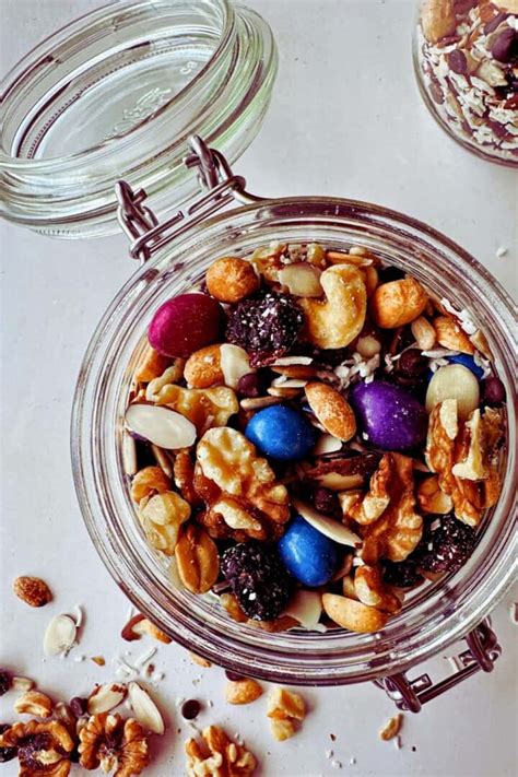 Easy Vegan Trail Mix