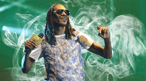 Snoop Dogg Is Launching an Ad-Supported Social Network for Marijuana Aficionados