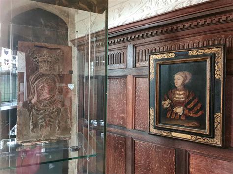 Visit Hever Castle Anne Boleyns Childhood Home