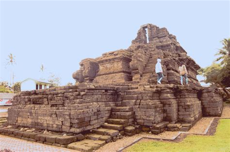 Candi Peninggalan Kerajaan Singasari Di Desa Tumpang Telifsiz Foto Raf